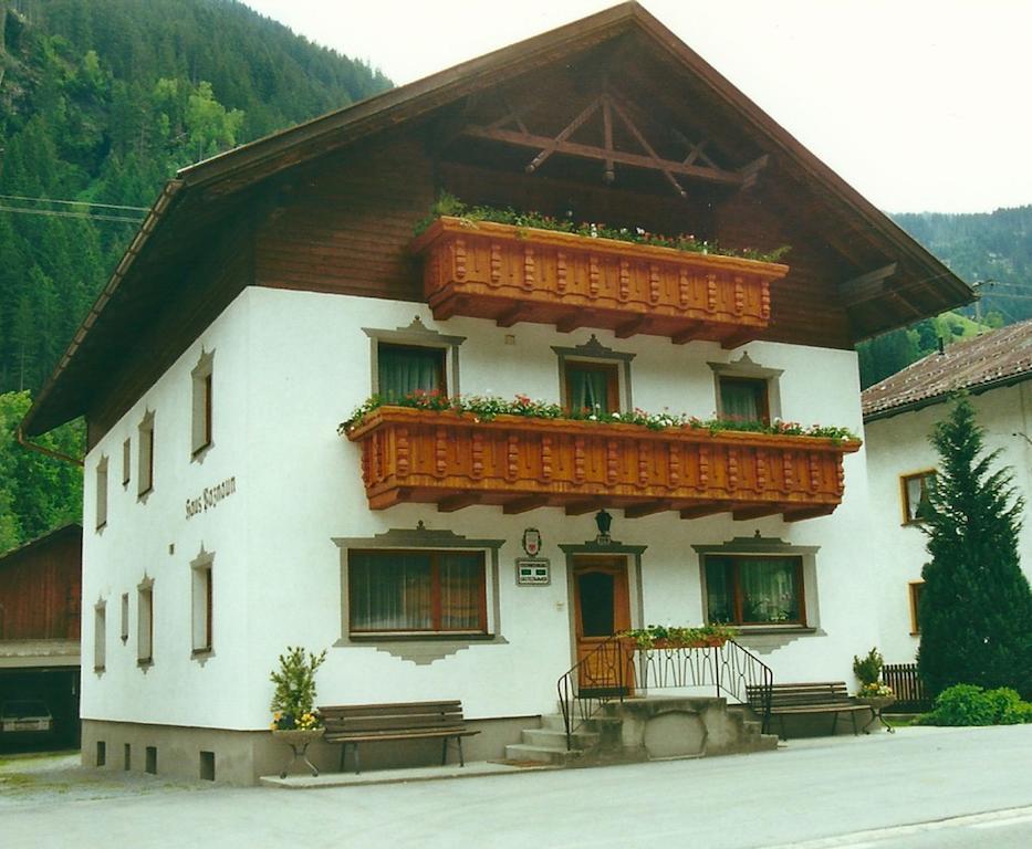 Haus Paznaun Hotel See Exterior photo