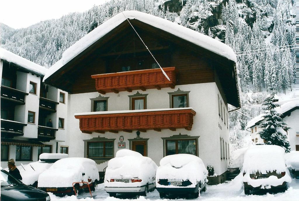 Haus Paznaun Hotel See Exterior photo